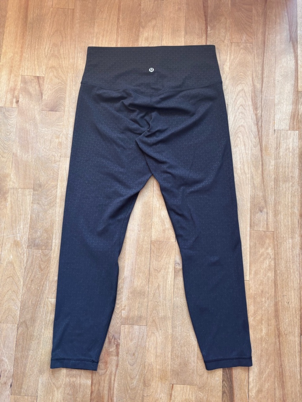 Lululemon High-Waist Black with Triangle Patterns Leggings - Picture 2 of 6